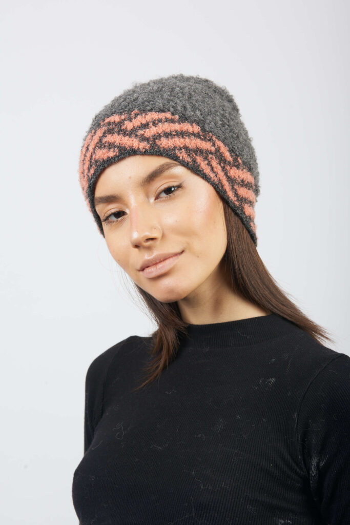 Embossed border beanie - Image 3
