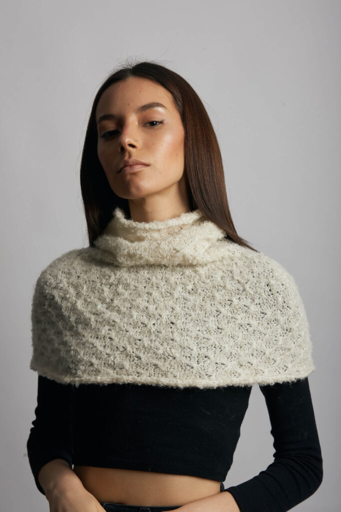 Short cape - Image 3